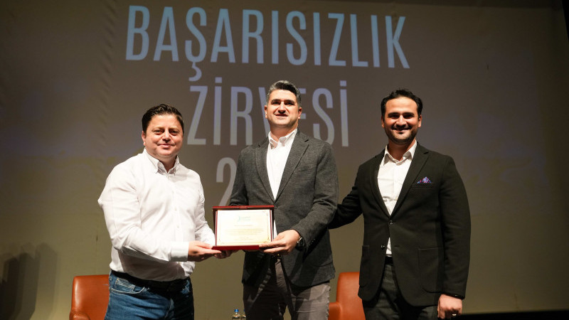 “BAŞARISIZLIK ZİRVESİ 2024” TE BAŞARILI LİDERLER GENÇLERLE BULUŞTU