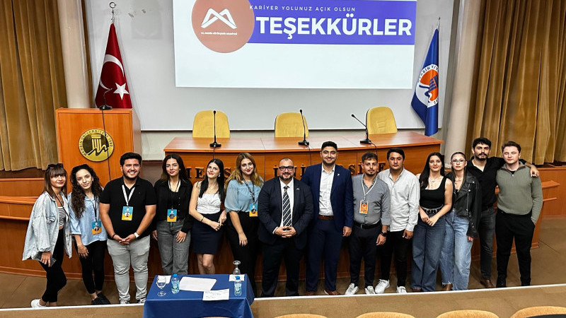 KARİYER MERKEZİ’NDEN ÜNİVERSİTE ÖĞRENCİLERİNE ‘LİNKEDlN EĞİTİMİ’