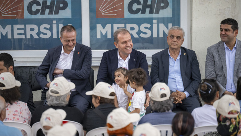 BAŞKAN SEÇER, CHP MUT İLÇE BAŞKANLIĞI’NI ZİYARET ETTİ