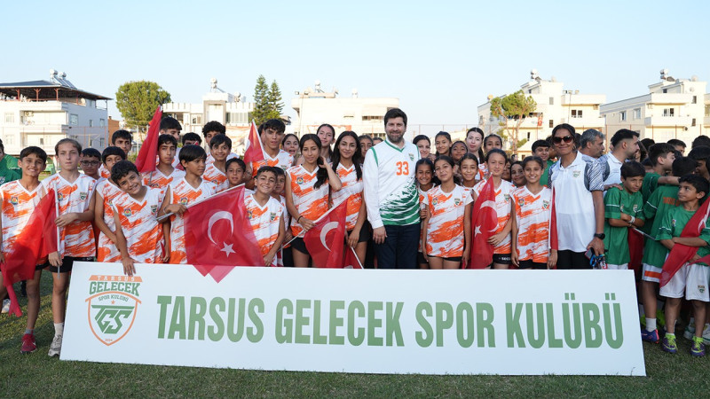 TARSUS'TA 19 MAYIS COŞKUSU GELECEK SPOR KULÜBÜ TANITIM ETKİNLİĞİ İLE BAŞLADI