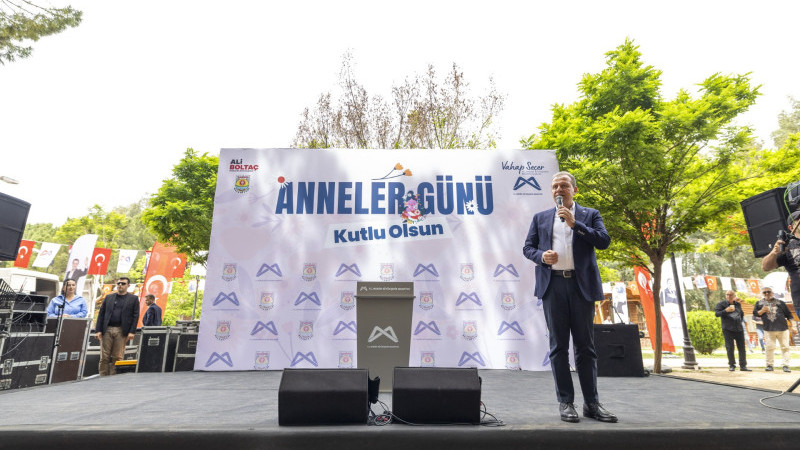 MERSİN BÜYÜKŞEHİR BELEDİYESİ’NDEN UNUTULMAZ ANNELER GÜNÜ ETKİNLİĞİ