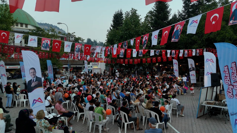 ‘KÖY BİZİM, ŞENLİK BİZİM’ ETKİNLİKLERİNİN YENİ DURAĞI ÇAMLIYAYLA OLDU