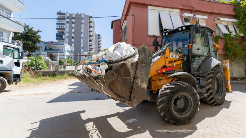 MESKENDEN 10 KAMYON ÇÖP ÇIKTI