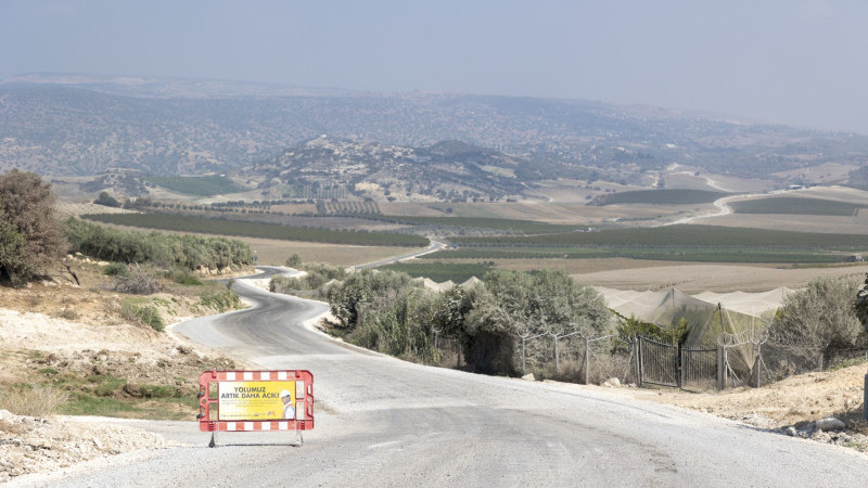 MERSİN BÜYÜKŞEHİR’LE ÖZDEŞLEŞEN KALİTELİ YOL ÇALIŞMALARINA BİR YENİSİ DAHA EKLENDİ
