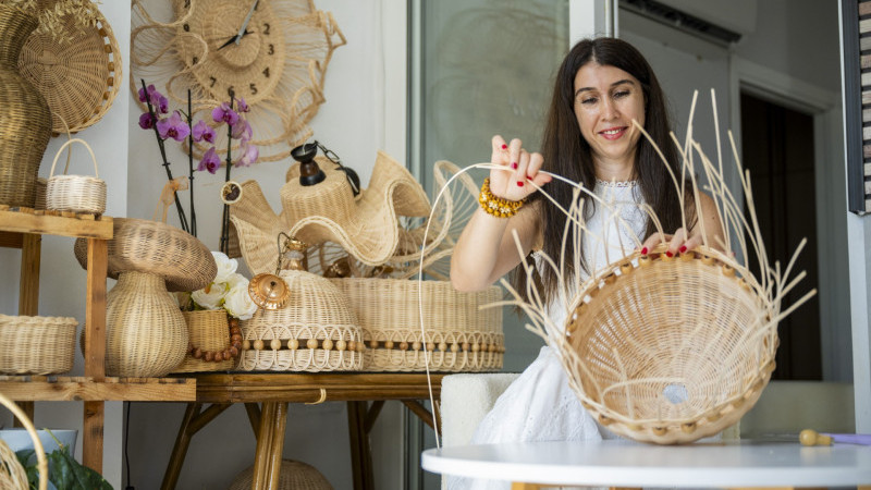 BÜYÜKŞEHİR’İN ÜRETİCİ KADIN STANTLARI SEDEF TÜRKAY’IN HAYATINI DEĞİŞTİRDİ