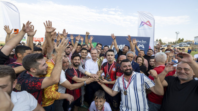 BAŞKAN SEÇER, ‘30 AĞUSTOS AYVAGEDİĞİ ZAFER KUPASI FUTBOL TURNUVASI’NIN FİNAL MAÇINI İZLEDİ