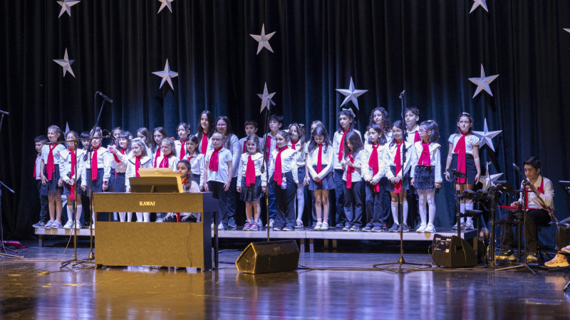 ÇOCUK KAMPÜSLERİ 29 EKİM ETKİNLİKLERİNDE TEK YÜREK OLDU