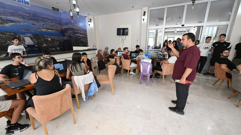 MERSİN BÜYÜKŞEHİR, DÜNYANIN EN BÜYÜK HACKATHONUNA EV SAHİPLİĞİ YAPTI