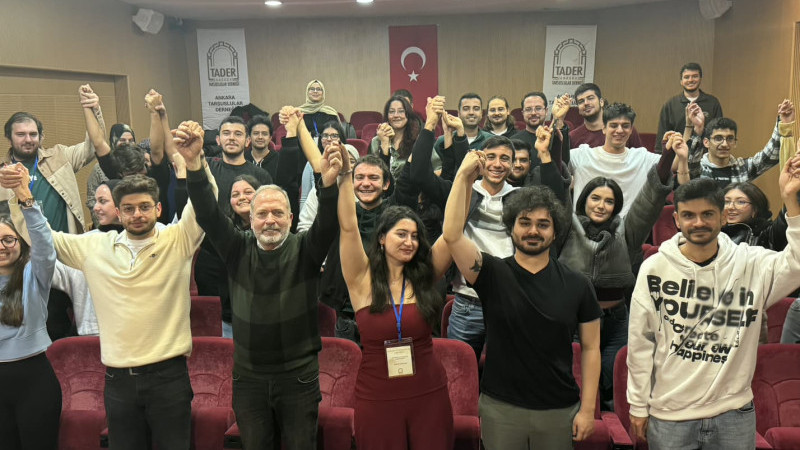 TADER ÖĞRENCİLERLE EL ELE GÖNÜL GÖNÜLE HEPBİRLİKTE