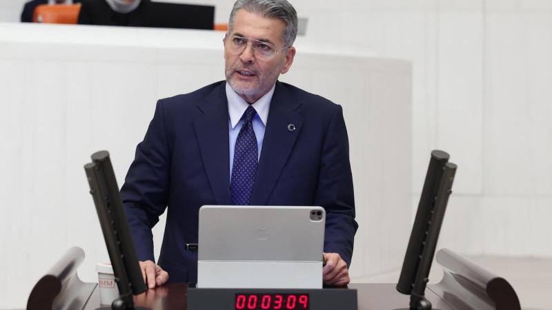 MHP’Lİ UYSAL: TÜRKİYE DÜNYA ÇAPINDA BİR TURİZM MARKASIDIR