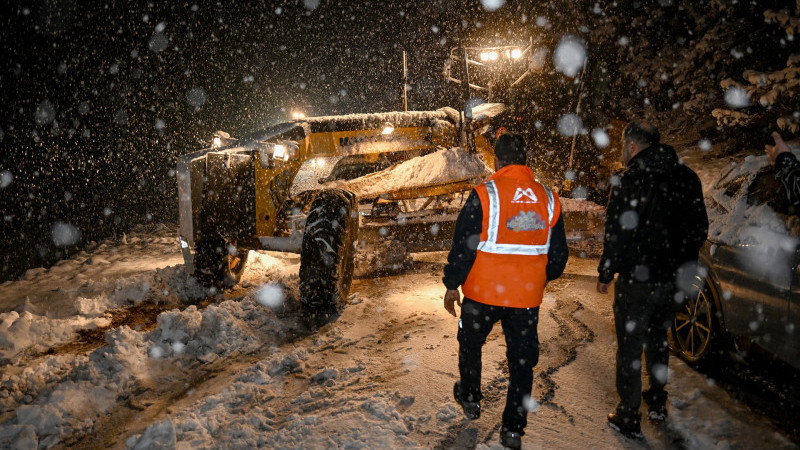 EKİPLER KAR İLE MÜCADELEYE HAZIR