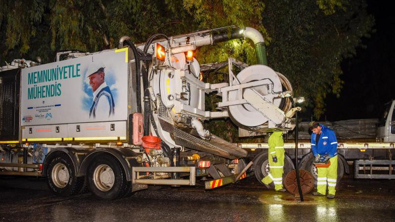 EKİPLER, SAĞANAK YAĞIŞTA TEYAKKUZDAYDI