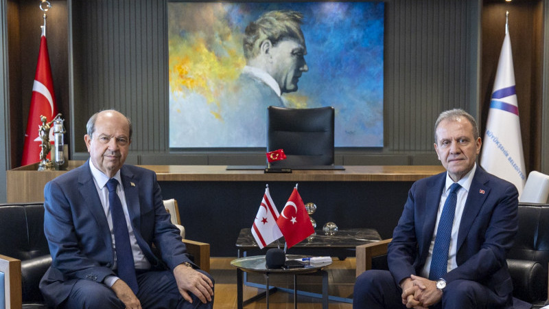 KKTC’NİN 5. CUMHURBAŞKANI TATAR’DAN BAŞKAN SEÇER’E ZİYARET