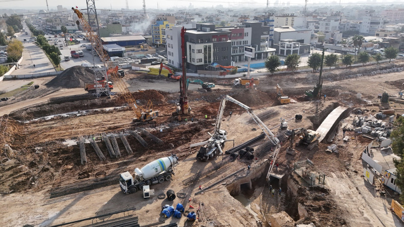 MERSİN TRAFİĞİNE NEFES ALDIRACAK PROJEDE ÇALIŞMALAR HIZLA DEVAM EDİYOR