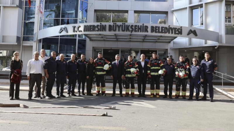 BÜYÜKŞEHİR İTFAİYESİ İLE MERSİN DAHA DA GÜVENLİ