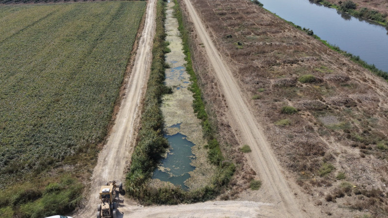 TARSUS BELEDİYESİ'NDEN ÇÖPLÜ VE YARAMIŞ’TA YOL ÇALIŞMASI