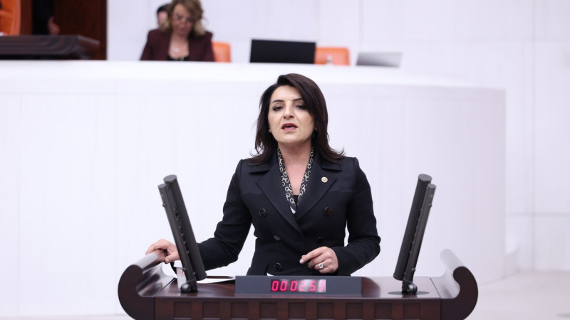 MİLLETVEKİLİ KIŞ: OKULLAR AÇILDI, “PARASIZ EĞİTİM” KÂĞIT ÜZERİNDE KALDI