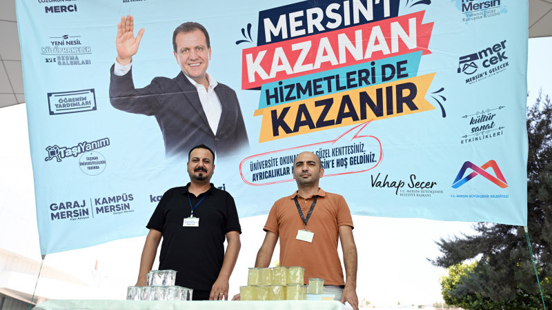  ÜNİVERSİTE ÖĞRENCİLERİ MERSİN VE TARSUS OTOGARLARINDA KARŞILANIYOR