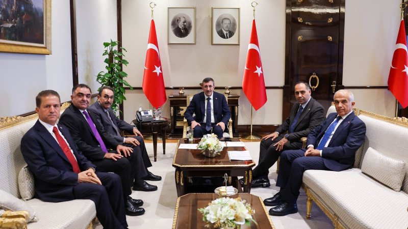 KIRATLI, TARIM SEKTÖRÜNÜN SORUNLARINI KÜLLİYE’YE TAŞIDI