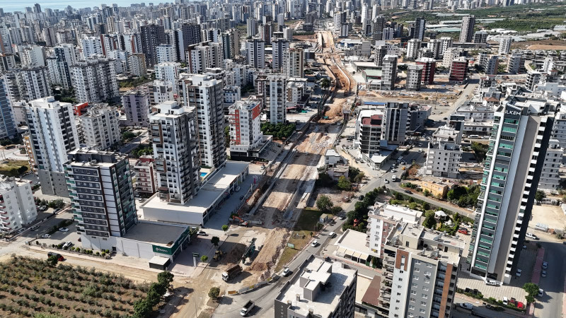 MERSİN’İN EN BÜYÜK KATLI KAVŞAK PROJESİ’NDE BÜYÜKŞEHİR’DEN 7/24 MESAİ
