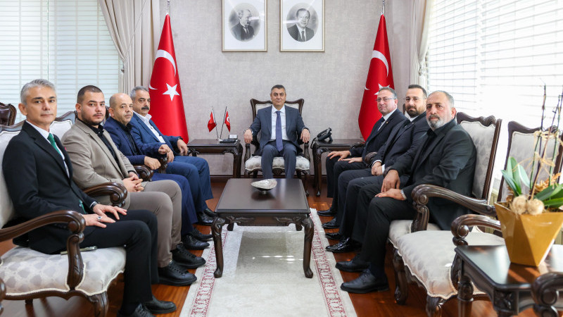 TARSUS TİCARET BORSASI HEYETİNDEN MERSİN VALİSİ ATİLLA TOROS’A ZİYARET