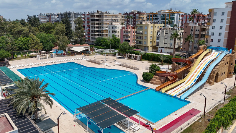 TARSUS BELEDİYESİ’NDEN SERİNLETİCİ HİZMET