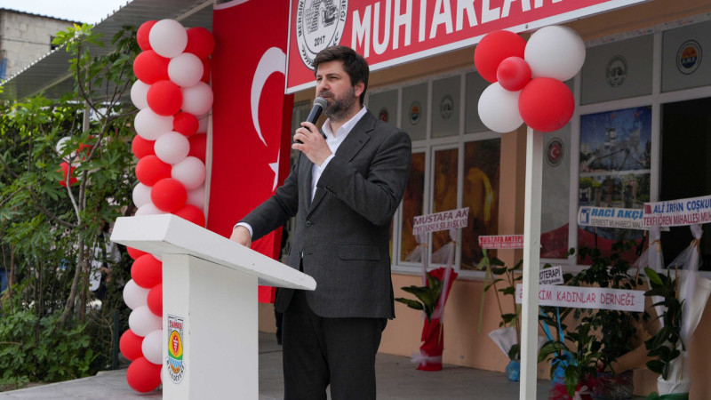 BAŞKAN ALİ BOLTAÇ, TARSUS MUHTARLAR DERNEĞİ’NİN YENİ HİZMET BİNASI AÇILIŞINA KATILDI