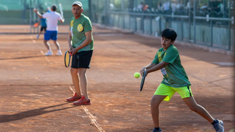 YENİŞEHİR’DE KUŞAKLAR KORTTA BULUŞTU