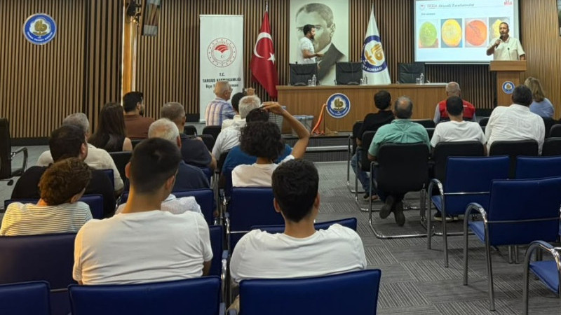 TARSUS’TA TURUNÇGİLLERDE HASAT UYGULAMALARI EĞİTİMİ DÜZENLENDİ