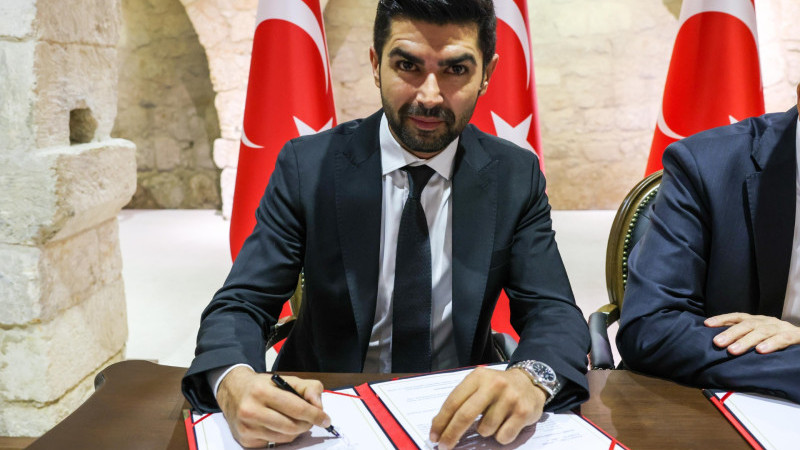 HAYIRSEVER İŞ İNSANI HAKAN ALACA’DAN MERSİN’E SAĞLIK YATIRIMI