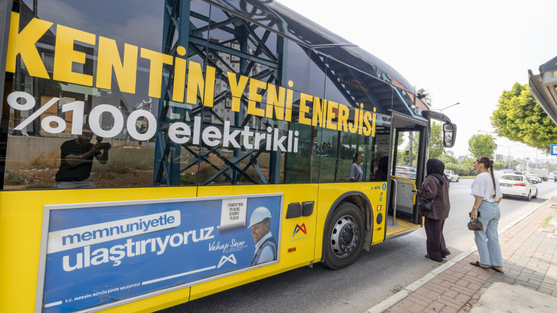 MERSİN’DE ELEKTRİKLİ OTOBÜSLERE VATANDAŞLARDAN TAM NOT