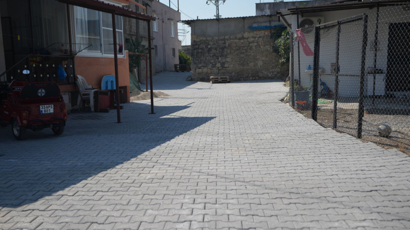 BELEN VE YUNUSOĞLU’NDA 3 BİN 200 METREKARELİK YOL YENİLENDİ